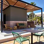Coral Otel
