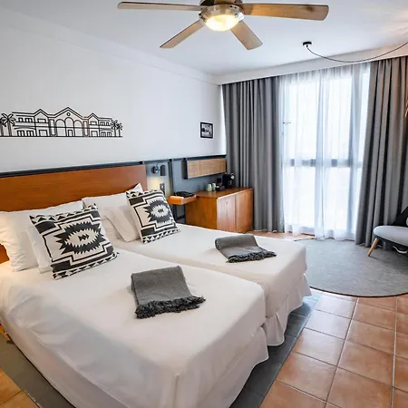 Hotel Coral 4*