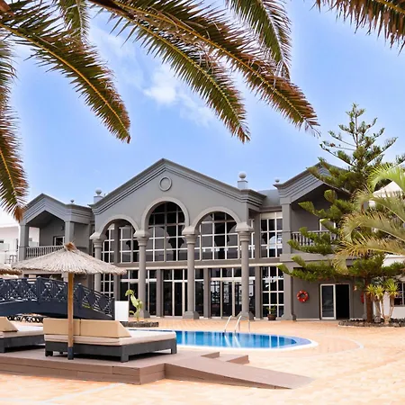 Coral Hotel 4*