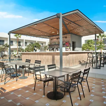 Hotel Coral 4*