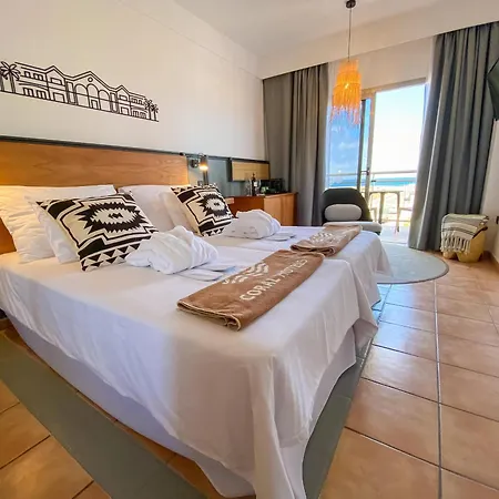 Coral Hotel 4*