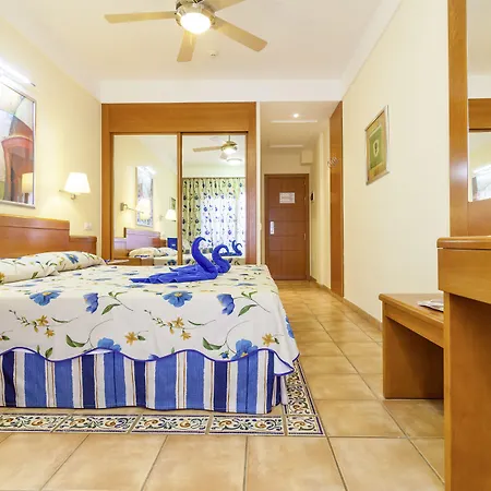 Hotel Coral 4*