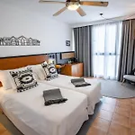 Hotel Coral 4*