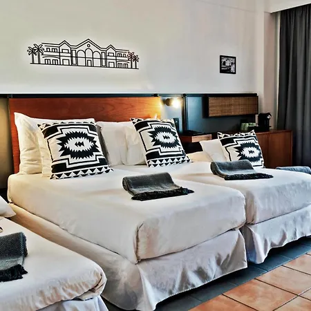 Coral Hotel 4*
